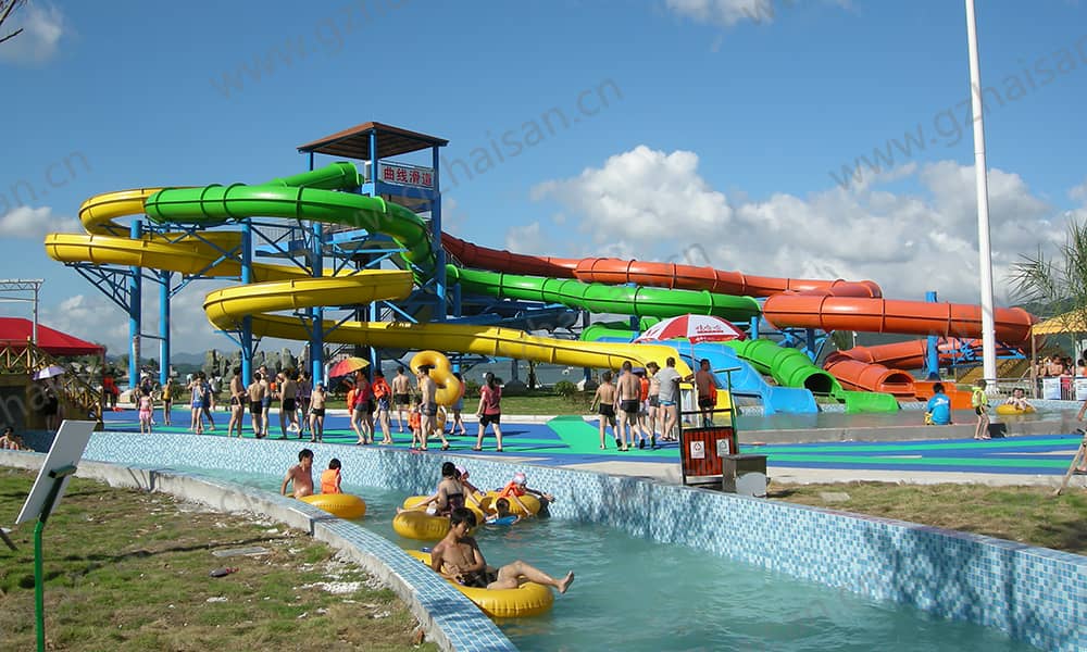 浙江宁波东钱湖水上乐园螺旋组合滑道、漂流河
